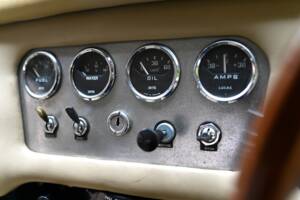 Image 7/20 of Daimler SP 250 (1962)