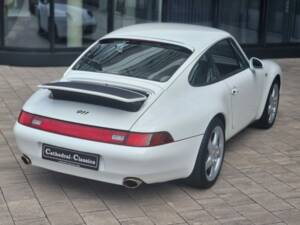 Image 17/45 of Porsche 911 Carrera 4 (1995)