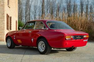 Bild 6/50 von Alfa Romeo 2000 GT Veloce (1973)