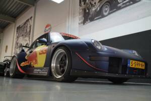 Image 29/50 of Porsche 911 Carrera (1994)