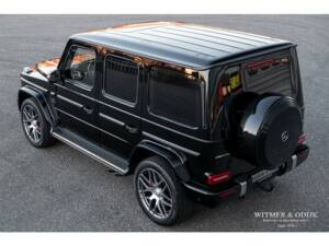 Imagen 12/42 de Mercedes-Benz G 63 AMG (LWB) (2019)