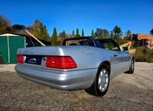Bild 6/38 von Mercedes-Benz SL 500 (1998)