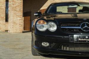 Afbeelding 31/50 van Mercedes-Benz SL 55 AMG (2002)