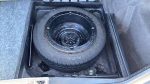 Immagine 26/33 di Mercedes-Benz 230 E (1992)