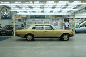 Image 13/76 of Mercedes-Benz 350 SEL (1977)