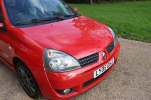 Imagen 7/34 de Renault Clio II RS 182 Cup (2005)