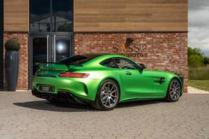 Image 32/67 of Mercedes-AMG GT-R (2018)