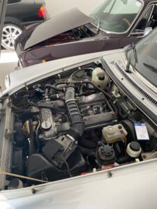 Bild 17/19 von Alfa Romeo 2.0 Spider (1990)