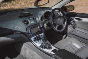 Afbeelding 25/29 van Mercedes-Benz SL 55 AMG (2004)