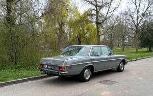 Bild 4/12 von Mercedes-Benz 250 (1971)