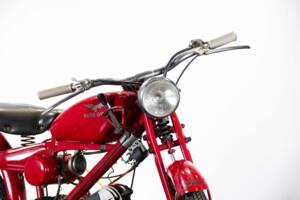 Immagine 23/50 di Moto Guzzi Motoleggera 65 (1951)