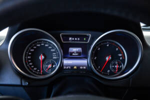 Image 11/35 of Mercedes-Benz G 350 d Professional (2018)