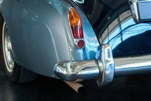 Image 16/50 of Bentley S 3 (1964)