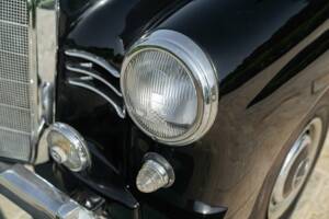 Immagine 11/50 di Mercedes-Benz 190 SL (1955)
