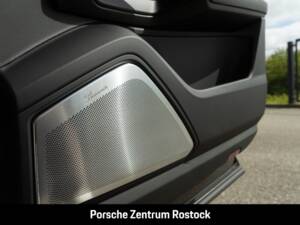 Obraz 18/33 pojazdu Porsche Cayenne Coupé Turbo S E-Hybrid (2026)
