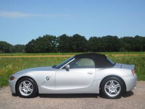 Immagine 1/15 di BMW Z4 2.5i (2005)
