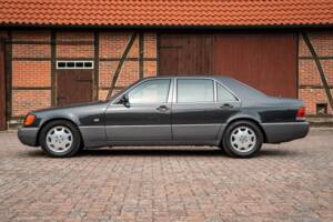 Image 10/54 of Mercedes-Benz 500 SEL (1992)