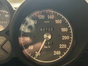 Image 16/35 de Alfa Romeo 2000 GT Veloce (1975)