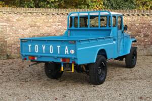 Bild 2/50 von Toyota Land Cruiser BJ 45 (1982)