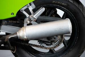 Image 18/36 of Kawasaki GPZ 600 R (1985)