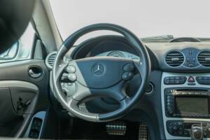 Bild 23/35 von Mercedes-Benz CLK 55 AMG (2003)