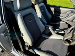 Bild 44/70 von Ford Capri 2,8i (1986)