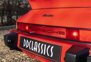 Image 19/30 of Porsche 911 Turbo 3.3 (1988)