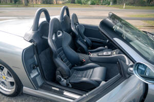 Image 29/48 de Ferrari 550 Barchetta (2001)