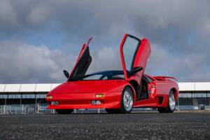 Image 11/48 of Lamborghini Diablo (1991)