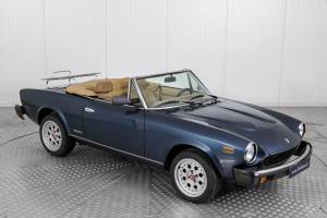 Image 28/50 of FIAT 124 Pininfarina Spidereuropa (1985)