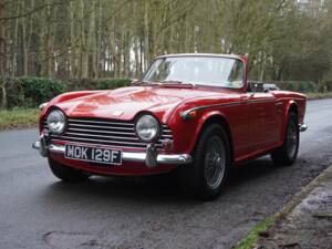 Image 3/21 of Triumph TR 5 PI (1968)