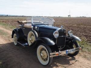 Image 14/60 of Ford Model A De Luxe (1931)