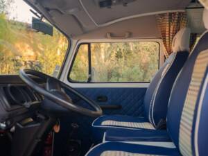 Imagen 34/49 de Volkswagen T2c Kombi &quot;Last Edition&quot; (2013)
