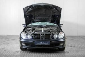 Bild 41/50 von Mercedes-Benz E 320 T 4MATIC (2004)