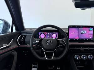 Image 16/33 de Skoda Kodiaq 2.0 TDI 4x4 (2024)