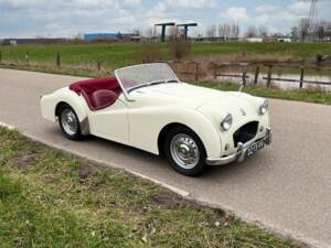 Image 7/8 of Triumph TR 2 (1955)
