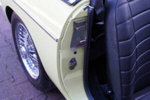 Image 44/50 de MG MGB (1977)