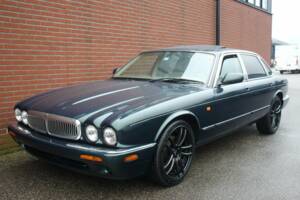 Bild 4/8 von Jaguar XJR 4.0 (2000)