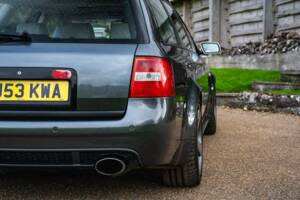 Image 49/50 of Audi RS6 Avant (2003)