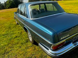 Image 23/57 de Mercedes-Benz 280 SE 3,5 (1972)