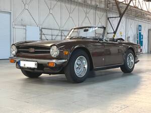 Immagine 3/50 di Triumph TR 6 (1974)