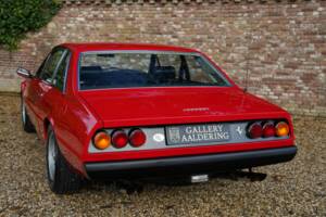Image 39/50 de Ferrari 365 GT4 2+2 (1974)