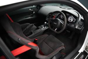 Bild 12/50 von Audi R8 GT (2011)