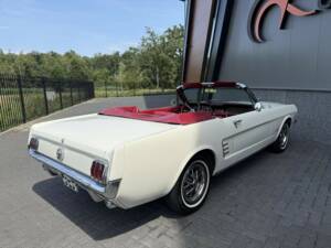 Image 11/50 de Ford Mustang 390 GTA (1966)