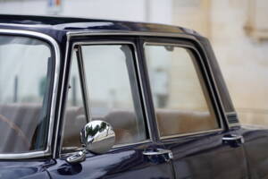 Image 28/99 of Alfa Romeo 1750 Berlina (1971)