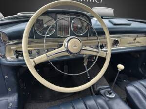 Bild 9/11 von Mercedes-Benz 300 SL Roadster (1959)