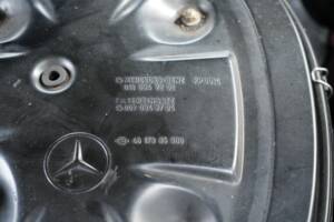 Image 73/95 of Mercedes-Benz 300 SL (1993)