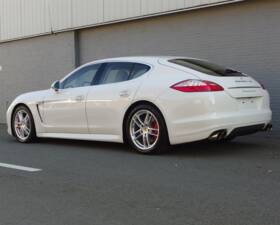 Bild 4/99 von Porsche Panamera Turbo (2009)