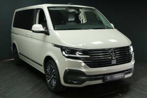 Image 7/50 of Volkswagen T6 Multivan 2.0 TDI (2020)