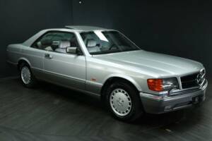 Afbeelding 7/50 van Mercedes-Benz 560 SEC (1991)
